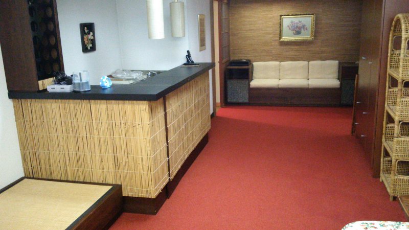 63 ROBINGROVE -LIST: $950,000 SOLD  $960,000