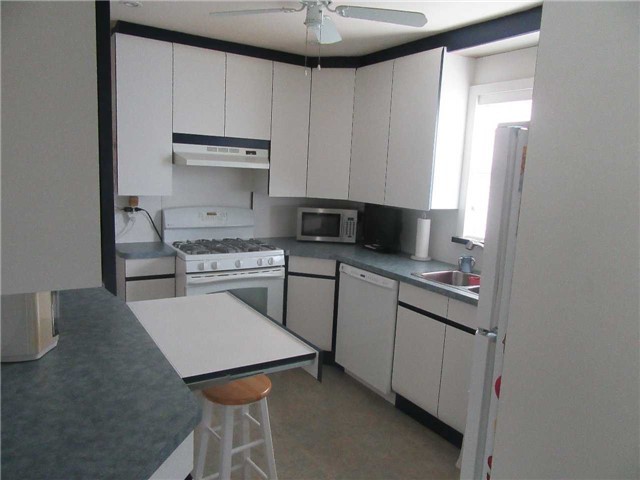 41 BARCLAY ROAD -  $1,088,000 SOLD $1,200,000