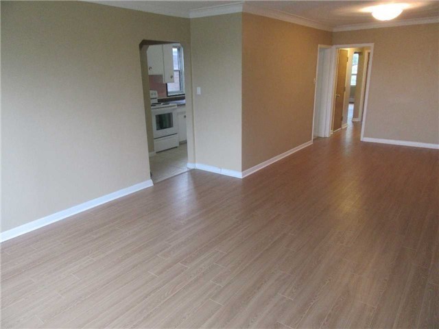 4 Lanark Avenue- TRIPLEX - $1,050,000 SOLD