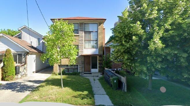 890 Castlefield Ave Toronto-SOLD $950,000