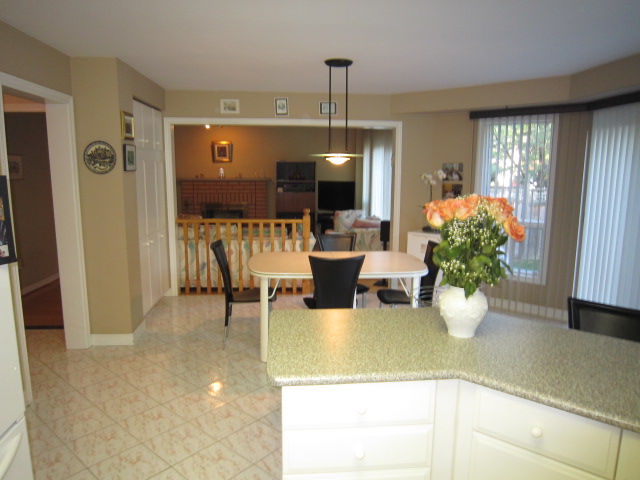 SOLD**7 JOEL SWIRSKY BLVD OFFERED AT $949,900