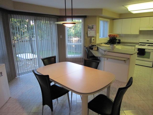 SOLD**7 JOEL SWIRSKY BLVD OFFERED AT $949,900