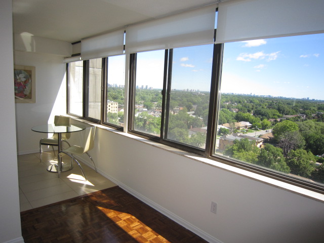 SOLD***3000 BATHURST APT. 1407 - $399,980