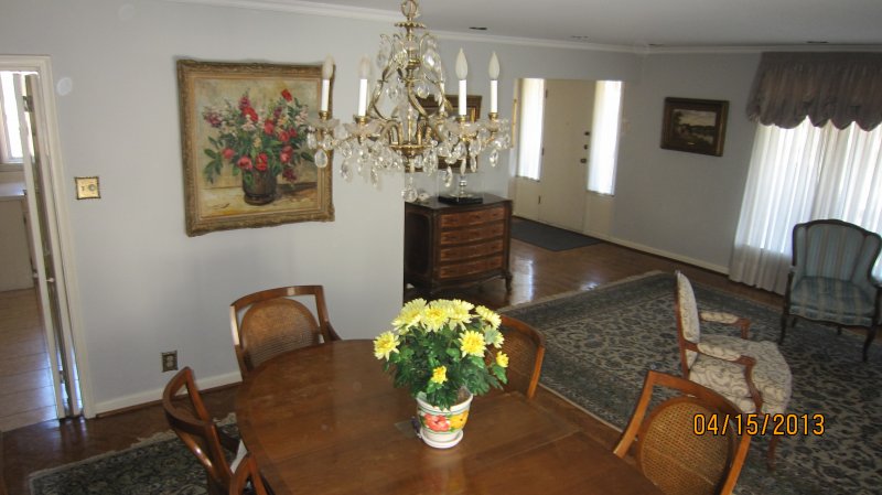 **SOLD ** $765,000 **61 CLANTON ***($729,000)