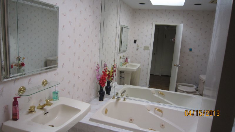 **SOLD ** $765,000 **61 CLANTON ***($729,000)