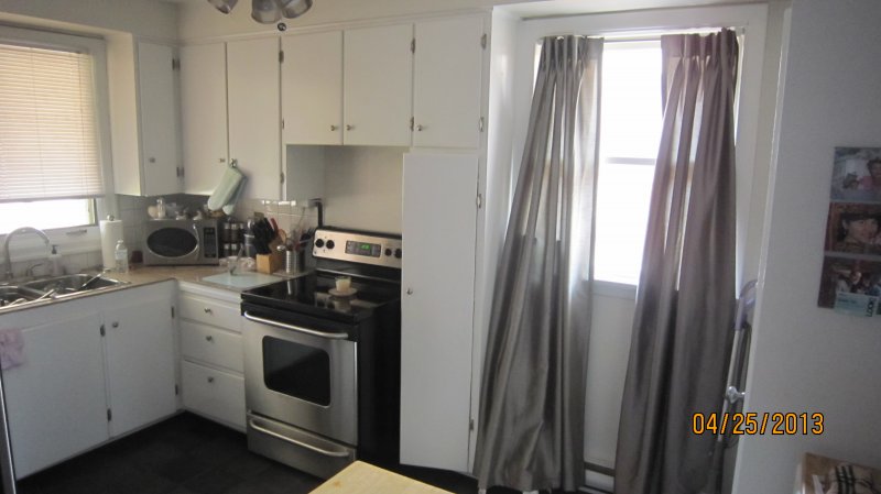 SOLD***12 COLLINSON BLVD -OFFERED @  $649.000