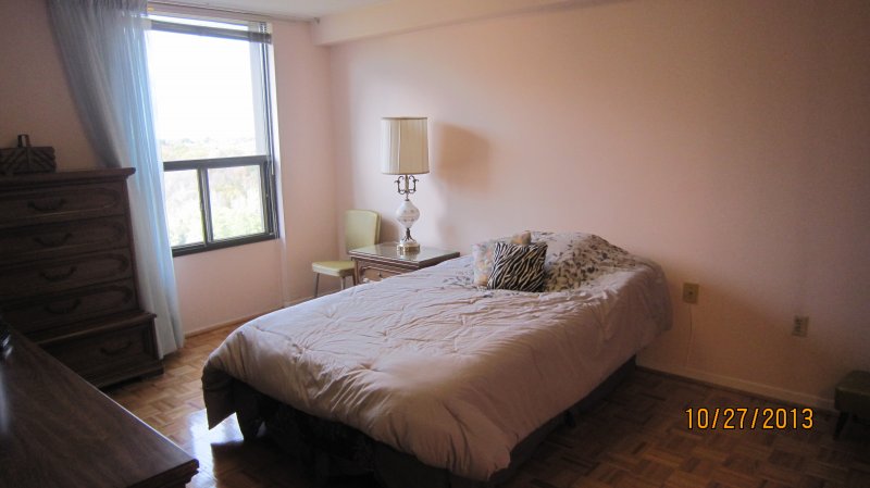 SOLD*****100 CANYON  AVE APT. 908 - $289,000